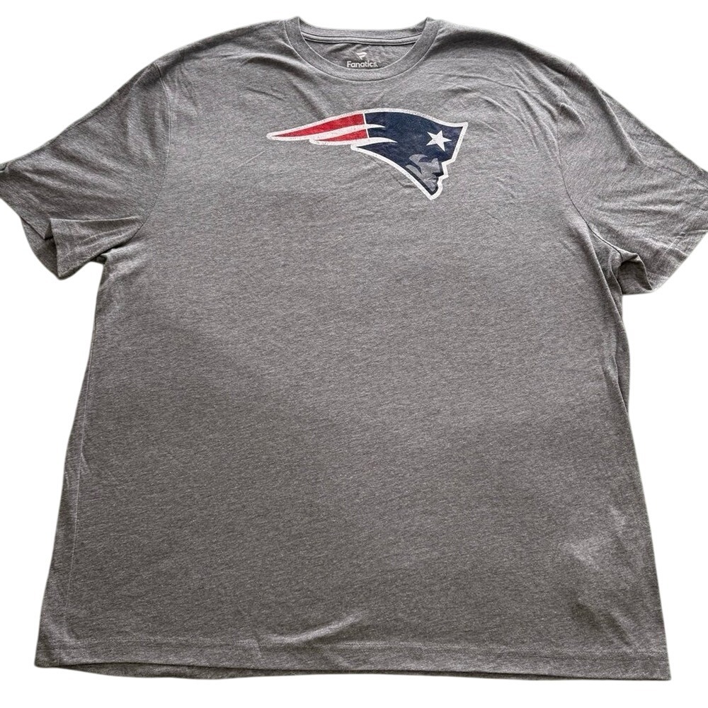 New England Patriots Men's 2XL Distressed Team Apparel Tee NWOT